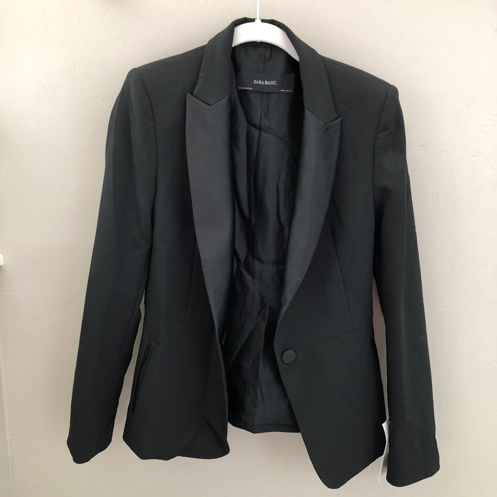 ZARA- BASIC BLACK BLAZER- NWT